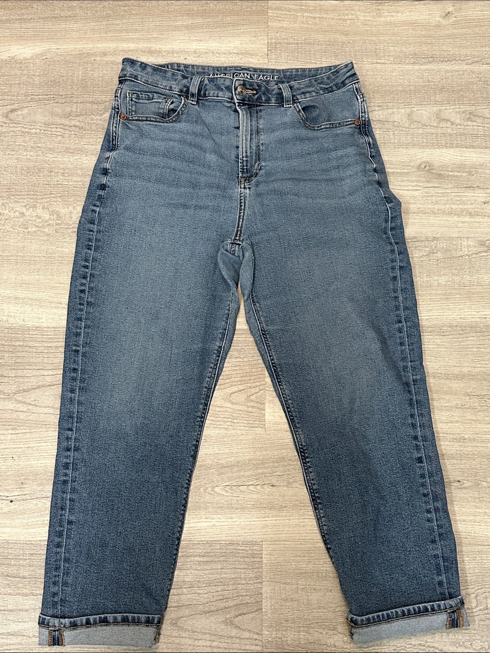 American Eagle Outfitters Women's Straight Leg Jeans - Medium Blue Wash